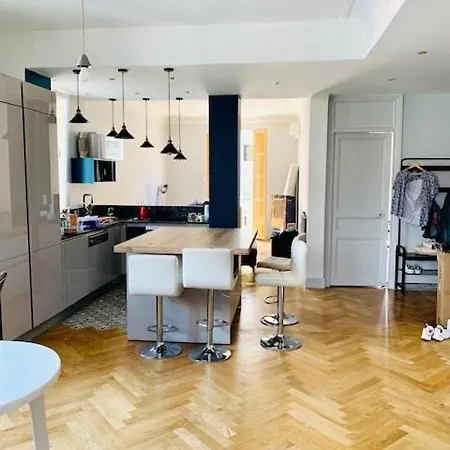 Apartment Spacious 5 Min To Sea